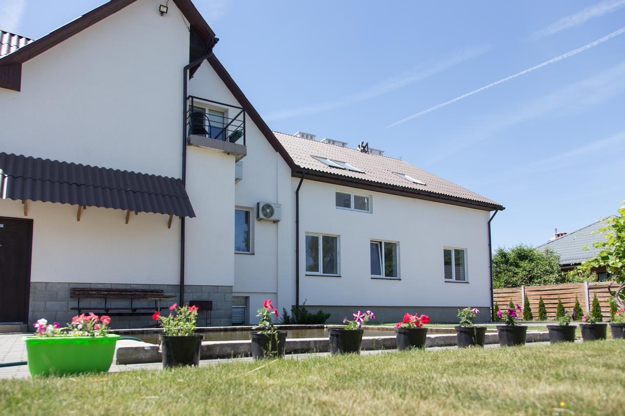 Guest House Аirport Brest Buitenkant foto