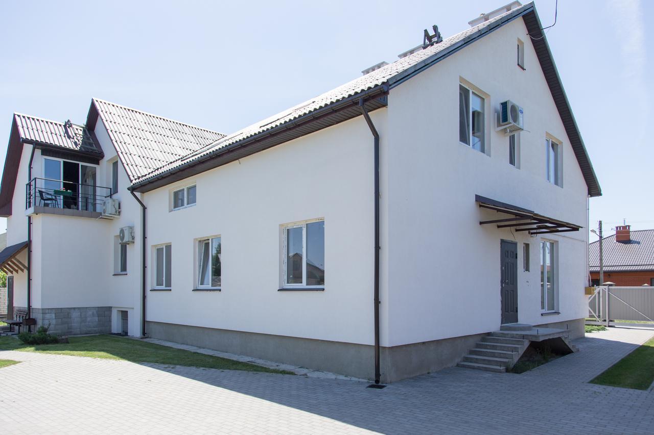 Guest House Аirport Brest Buitenkant foto