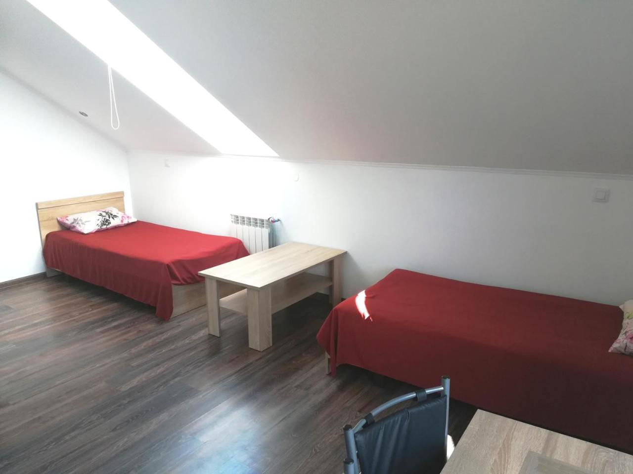 Guest House Аirport Brest Buitenkant foto